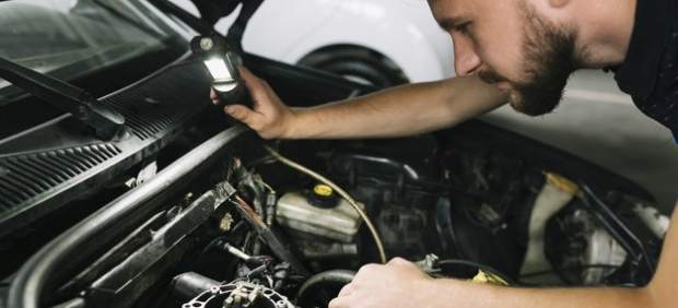 ¿Sabes cuánto dinero te gastas al año en el mantenimiento de tu coche?