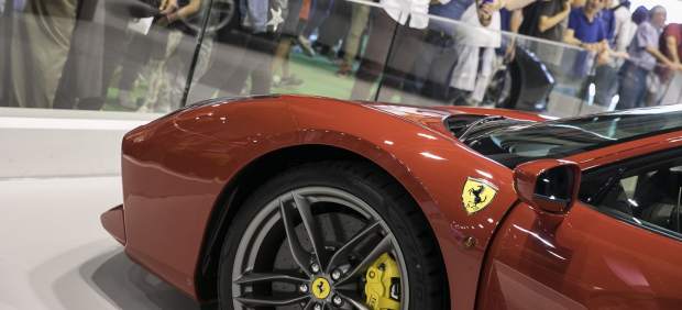 720 caballos y 340 km/h de velocidad: Así es el nuevo coche de Ferrari