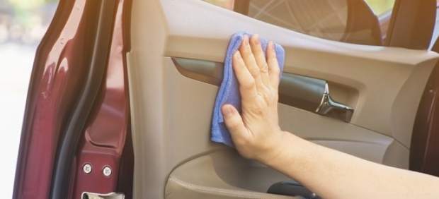 Si tienes alergia, así debes limpiar tu coche para minimizar sus síntomas 