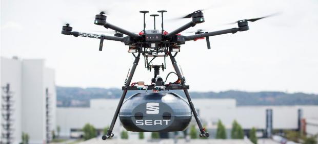 Drones para recibir piezas de coches, la última innovación en el sector de la automoción